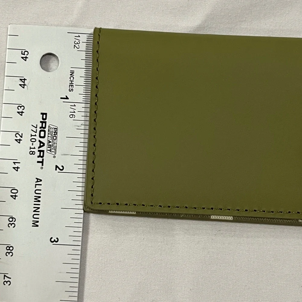 Thread Scout Bifold Wallet Olive‎ Green Checkerboard Pattern